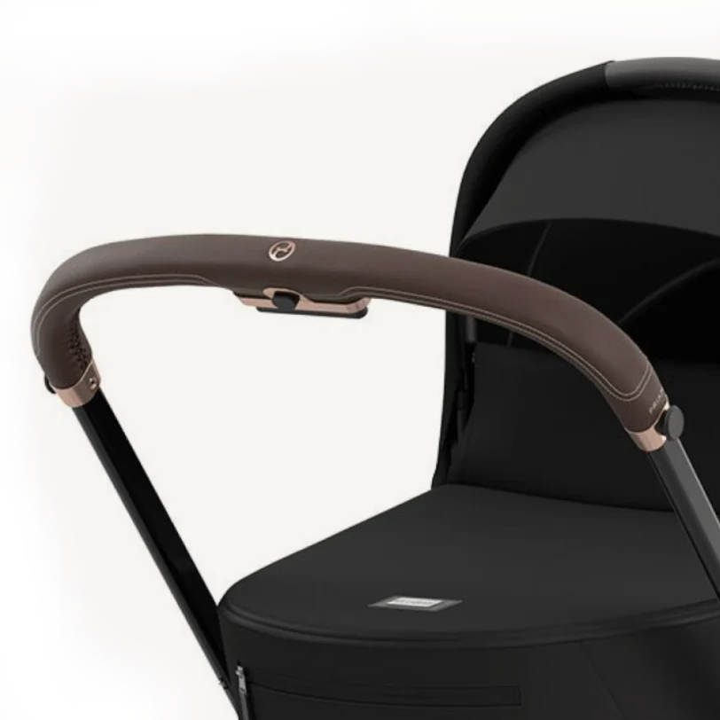 Premium Cybex Priam carry cot available when you rent a pram with Lula Coco.